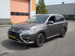 Mitsubishi Outlander 2.0 PHEV Prestige+