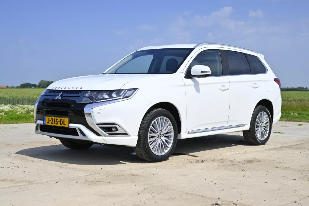 Mitsubishi Outlander 2.4 PHEV Intense